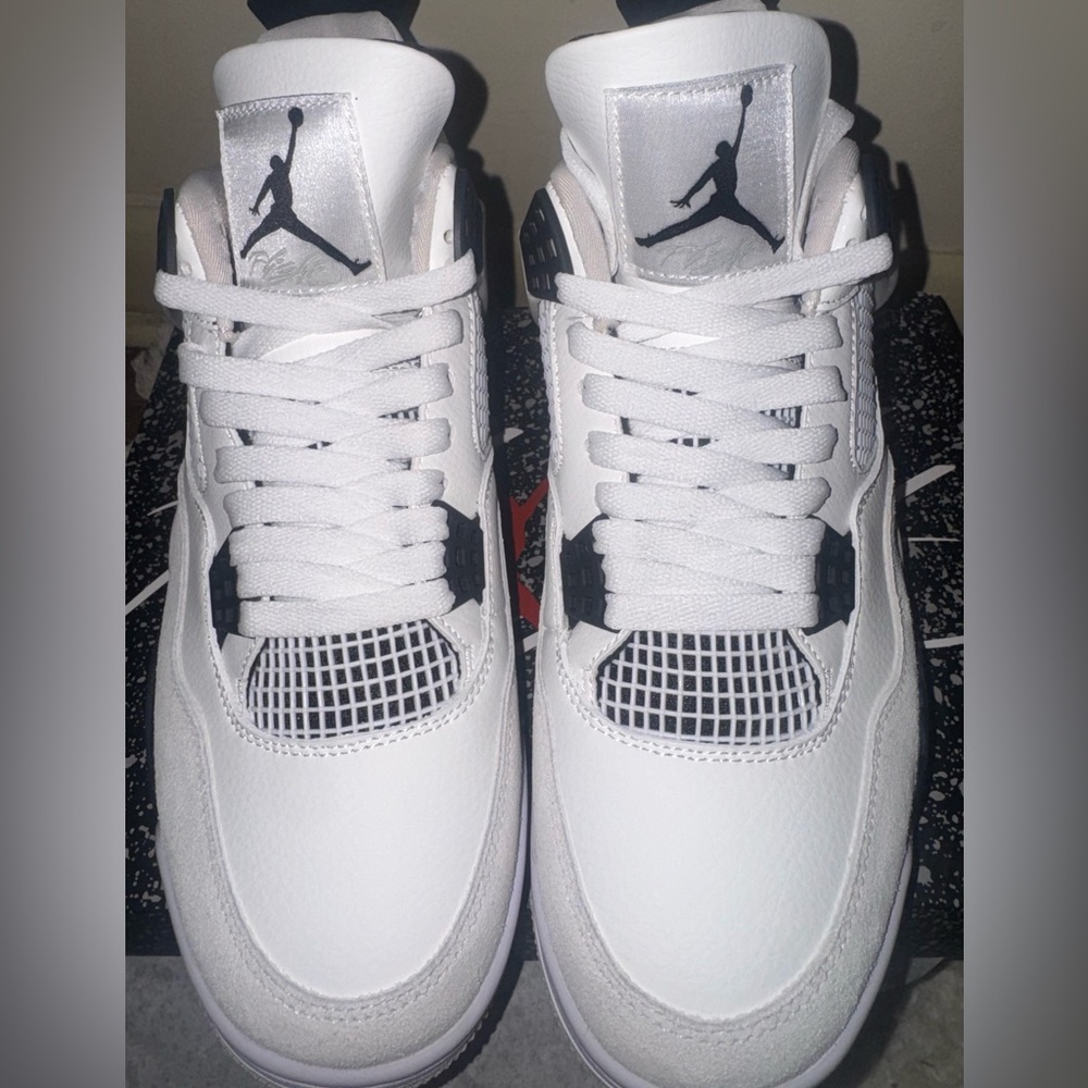Air Jordan Retro 4 Men's White and Black Sneakers